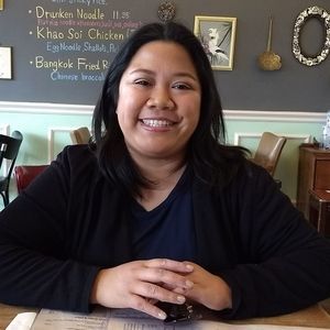 Meet your Posher, Raquel